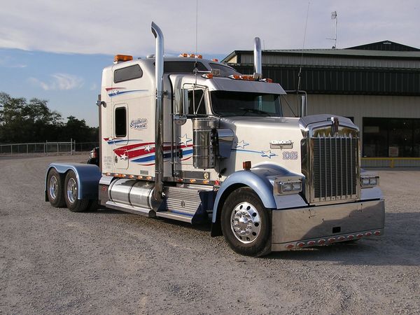 Грузовки кенвуд W900